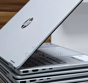 New Laptop HP OmniBook 5 Flip 8GB Intel Core 5 SSD 512GB