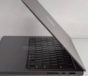 New Laptop Apple MacBook Pro 16GB Apple M1 SSD 1T