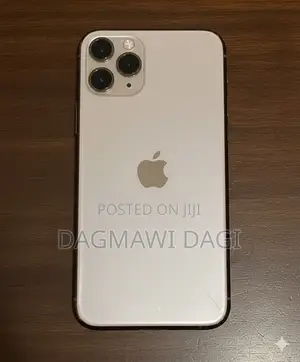 Photo - Apple iPhone 11 Pro 256 GB Gold