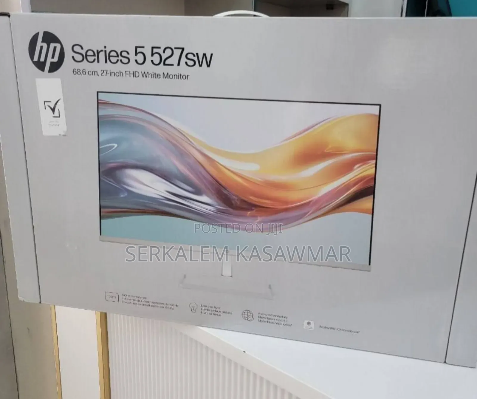 1brand New White Monito