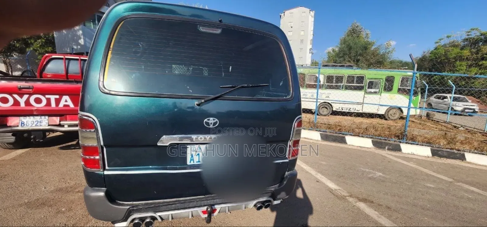 Toyota HiAce 2002 Gray