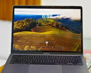 New Laptop Apple MacBook Air 2020 M1 8GB Apple M1 SSD 256GB