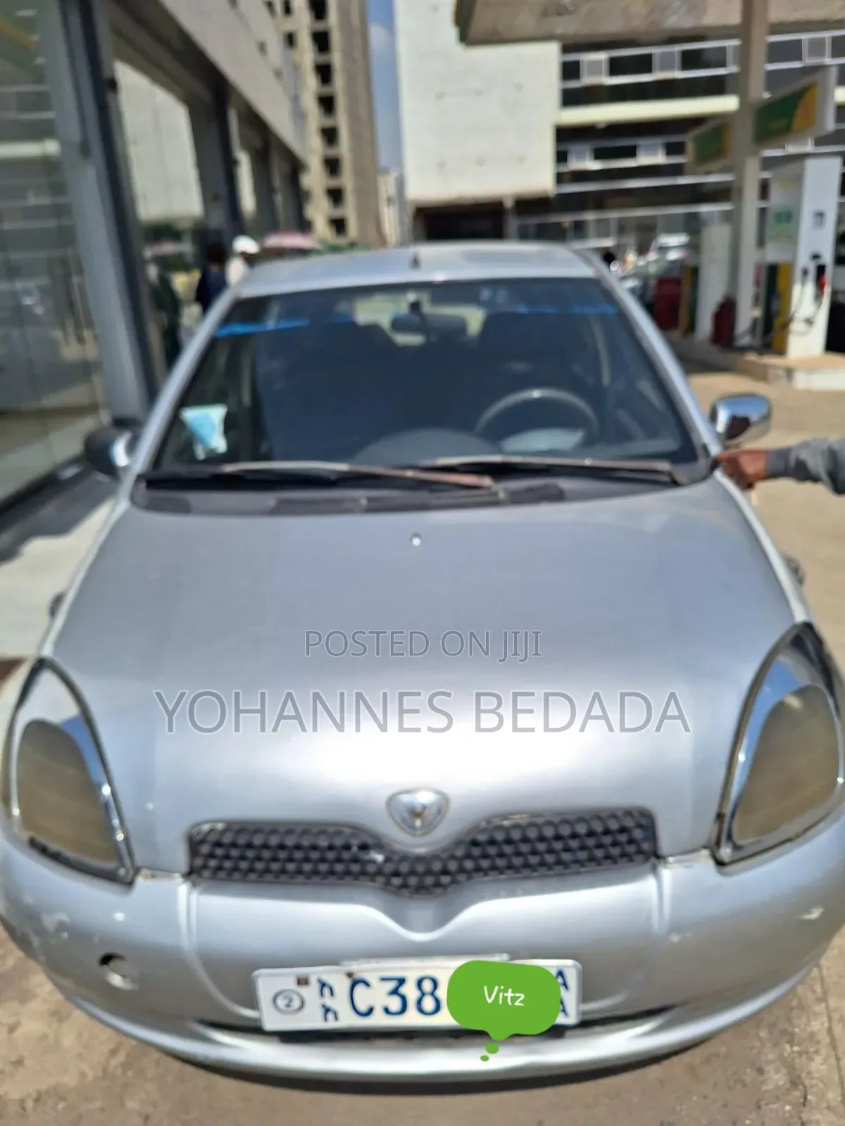 Toyota Vitz 2001 Silver
