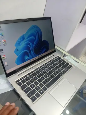 New Laptop HP EliteBook 840 G7 8GB Intel Core I5 SSD 512GB