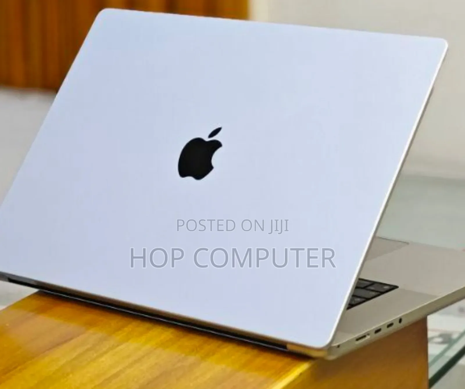 New Laptop Apple MacBook Pro M1 16GB Apple M1 Pro SSD 512GB