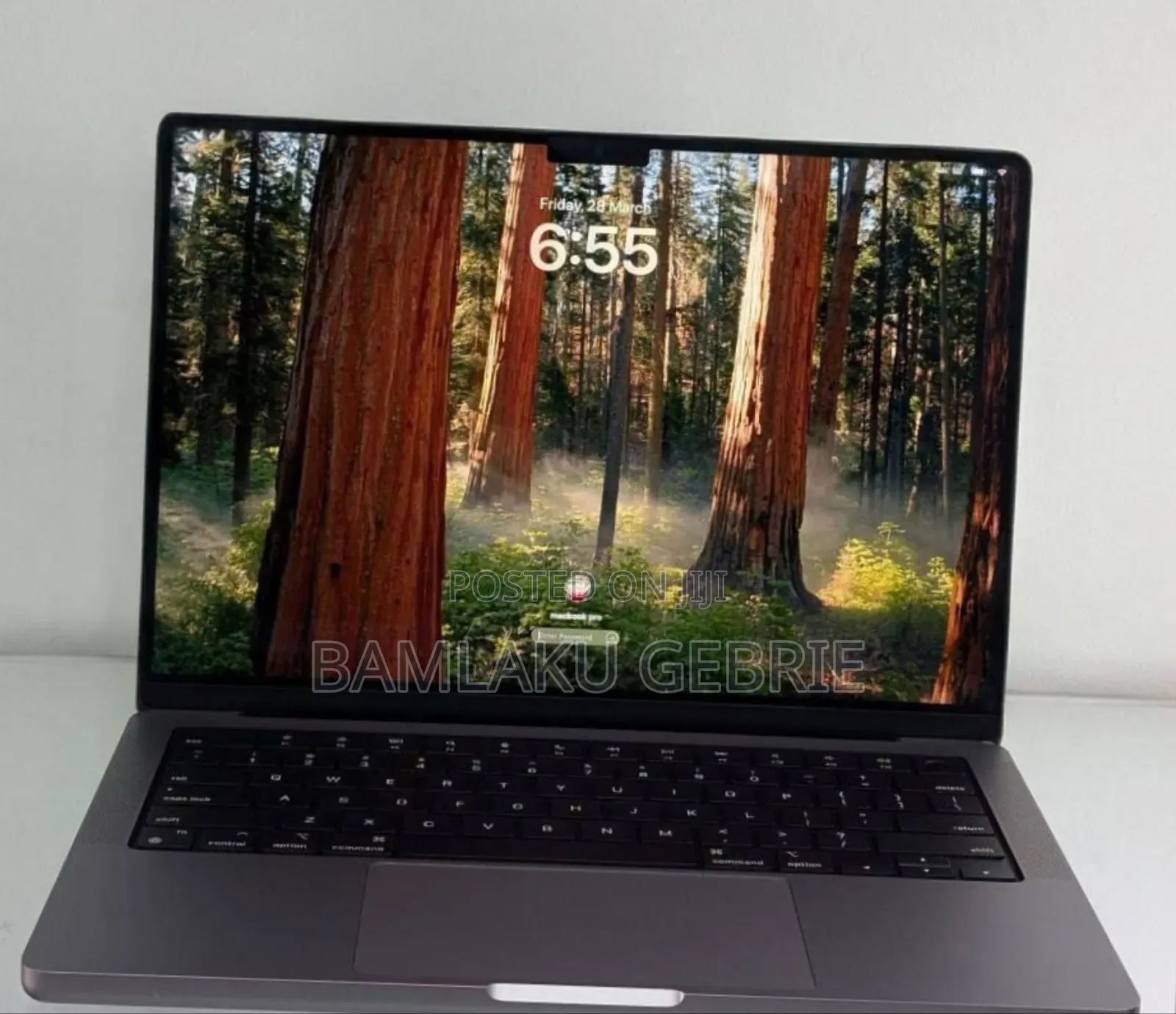 New Laptop Apple MacBook Pro M1 16GB Apple M1 Pro SSD 1T