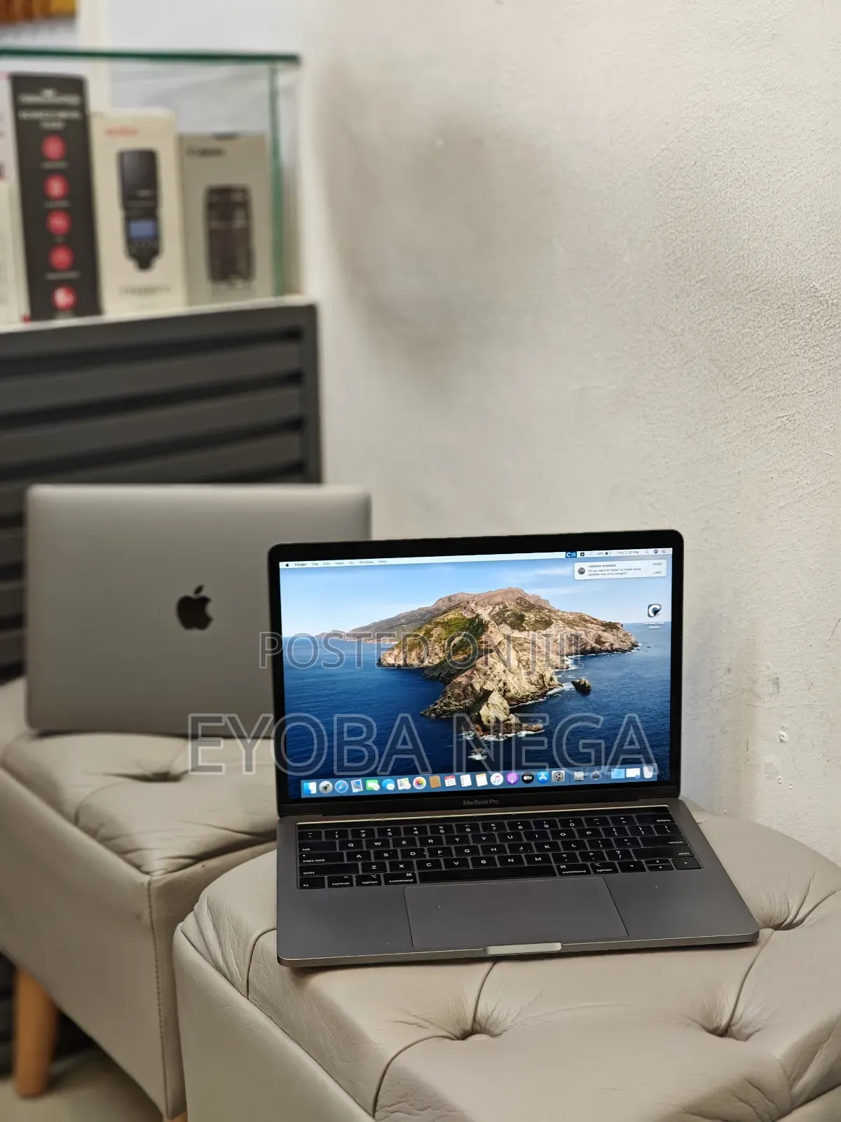 New Laptop Apple MacBook Pro 2019 16GB Intel Core I7 SSD 256GB