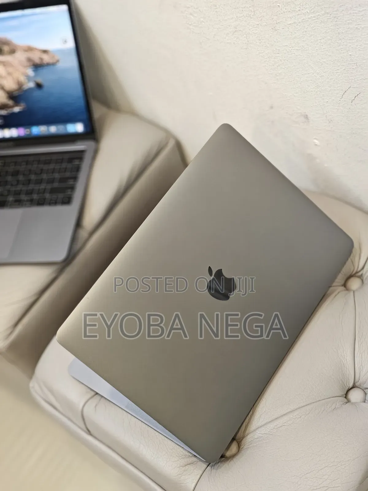 New Laptop Apple MacBook Pro 2019 16GB Intel Core I7 SSD 256GB