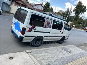 Toyota HiAce 1998 White