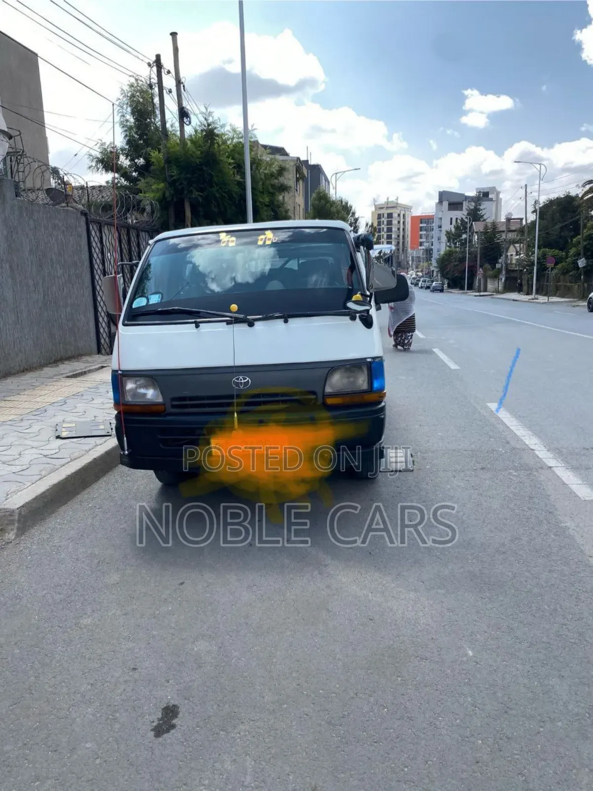 Toyota HiAce 1998 White