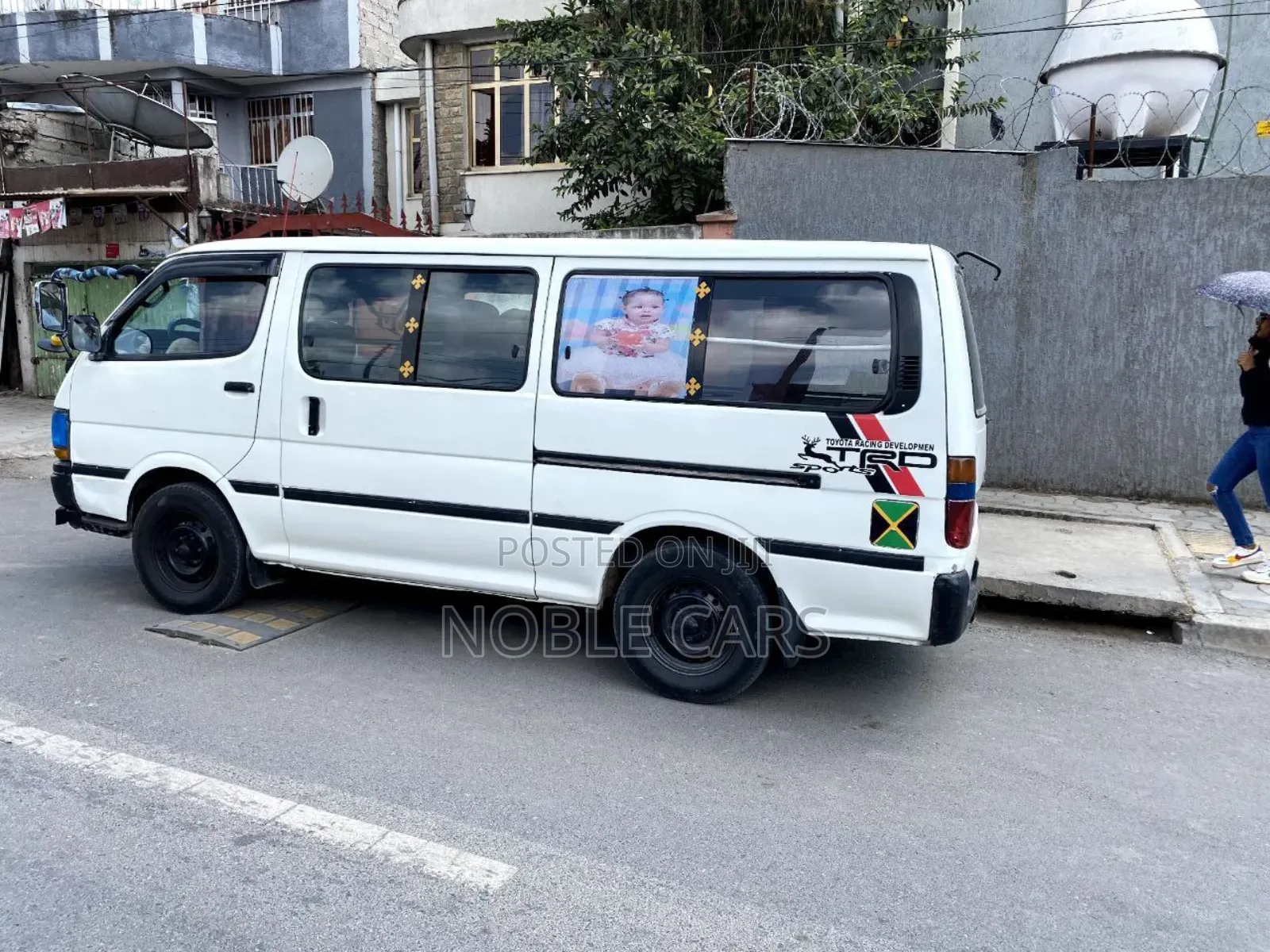 Toyota HiAce 1998 White