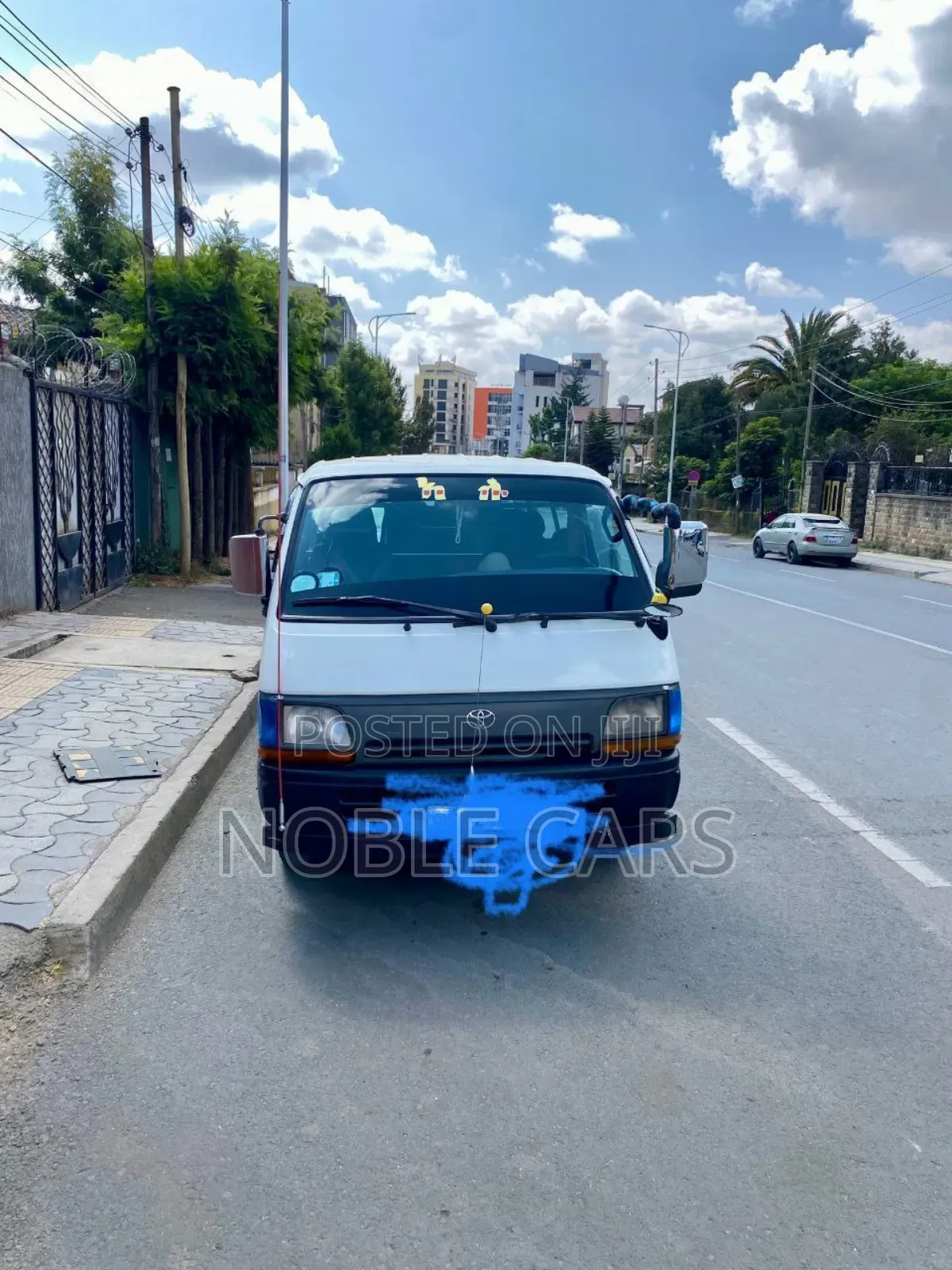 Toyota HiAce 1998 White
