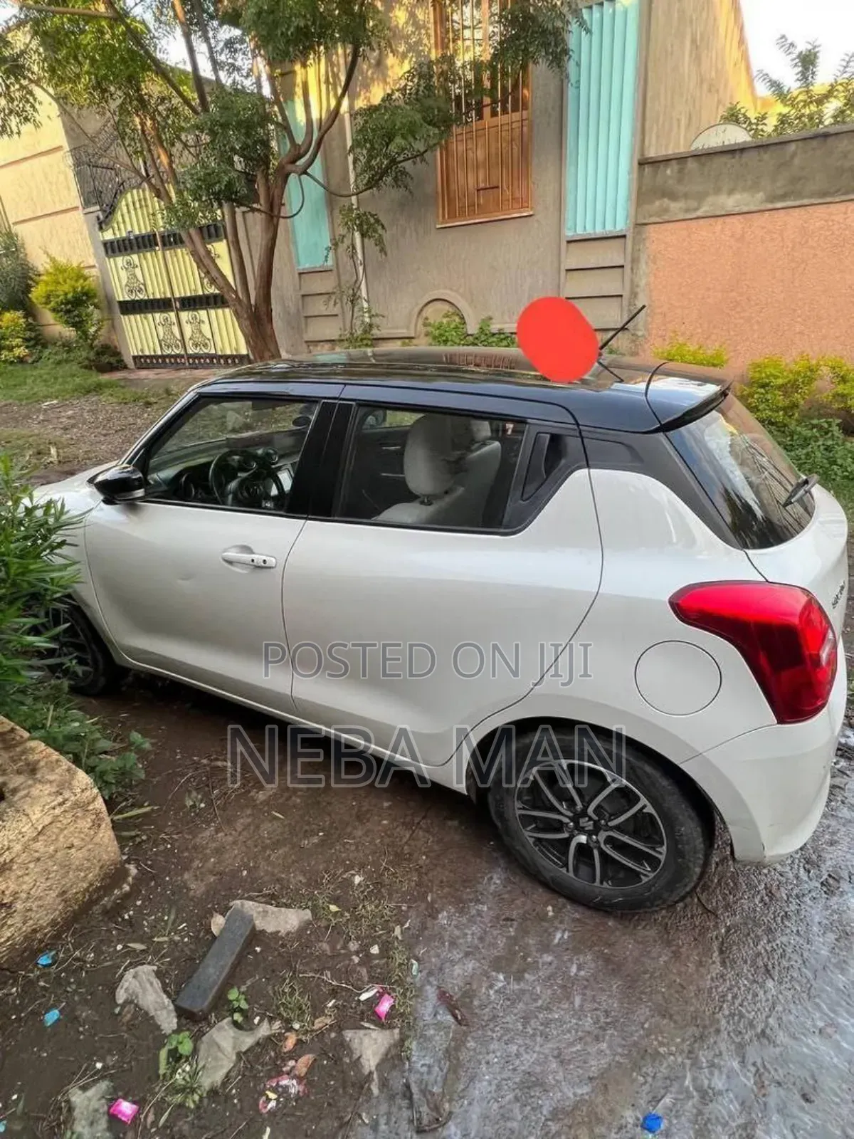 Suzuki Swift 2022 White