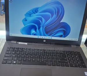 New Laptop HP Pavilion 15 8GB Intel Core I5 SSD 1T