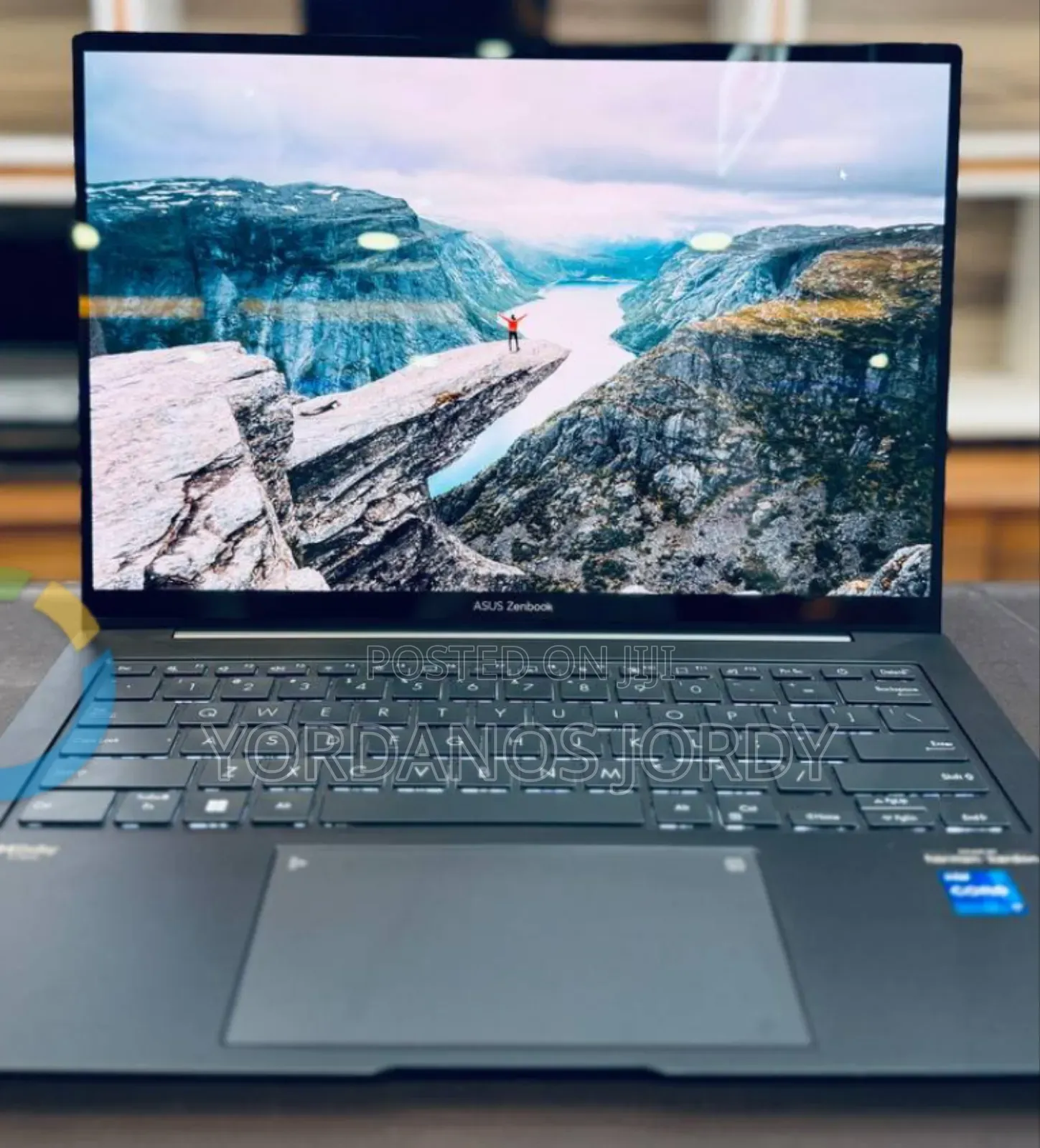 New Laptop Asus Zenbook 14 UX434 16GB Intel Core I7 SSD 512GB