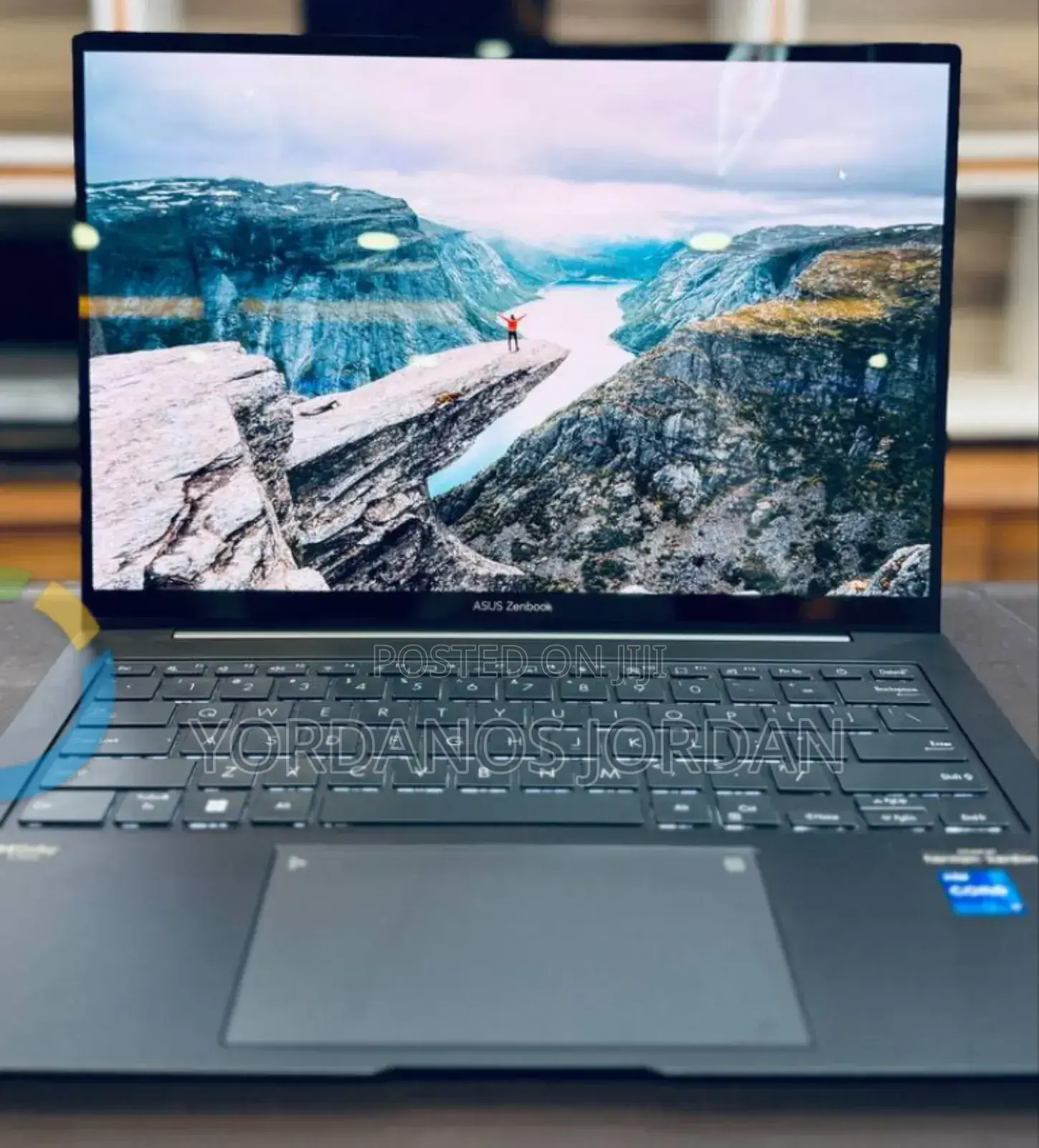 New Laptop Asus Zenbook 14 UX434 16GB Intel Core I7 SSD 512GB