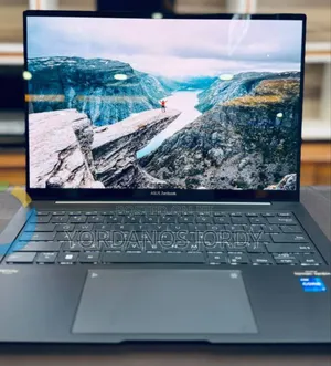 New Laptop Asus Zenbook 14 UX434 16GB Intel Core I7 SSD 512GB