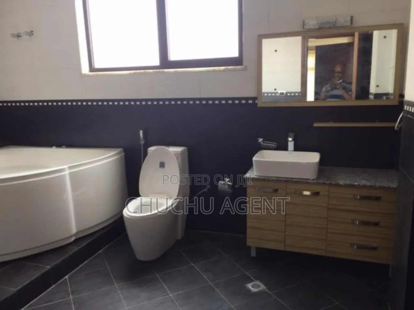 5bdrm House in Nifas Silk-Lafto for sale