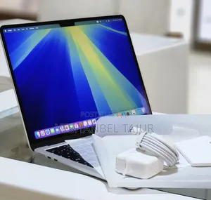 New Laptop Apple MacBook Air 2025 M4 13-Inch 16GB Apple M4 SSD 256GB