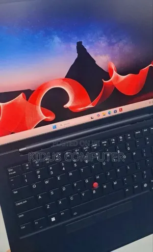 New Laptop Lenovo ThinkPad X1 Carbon 16GB Intel Core Ultra 7 SSD 512GB