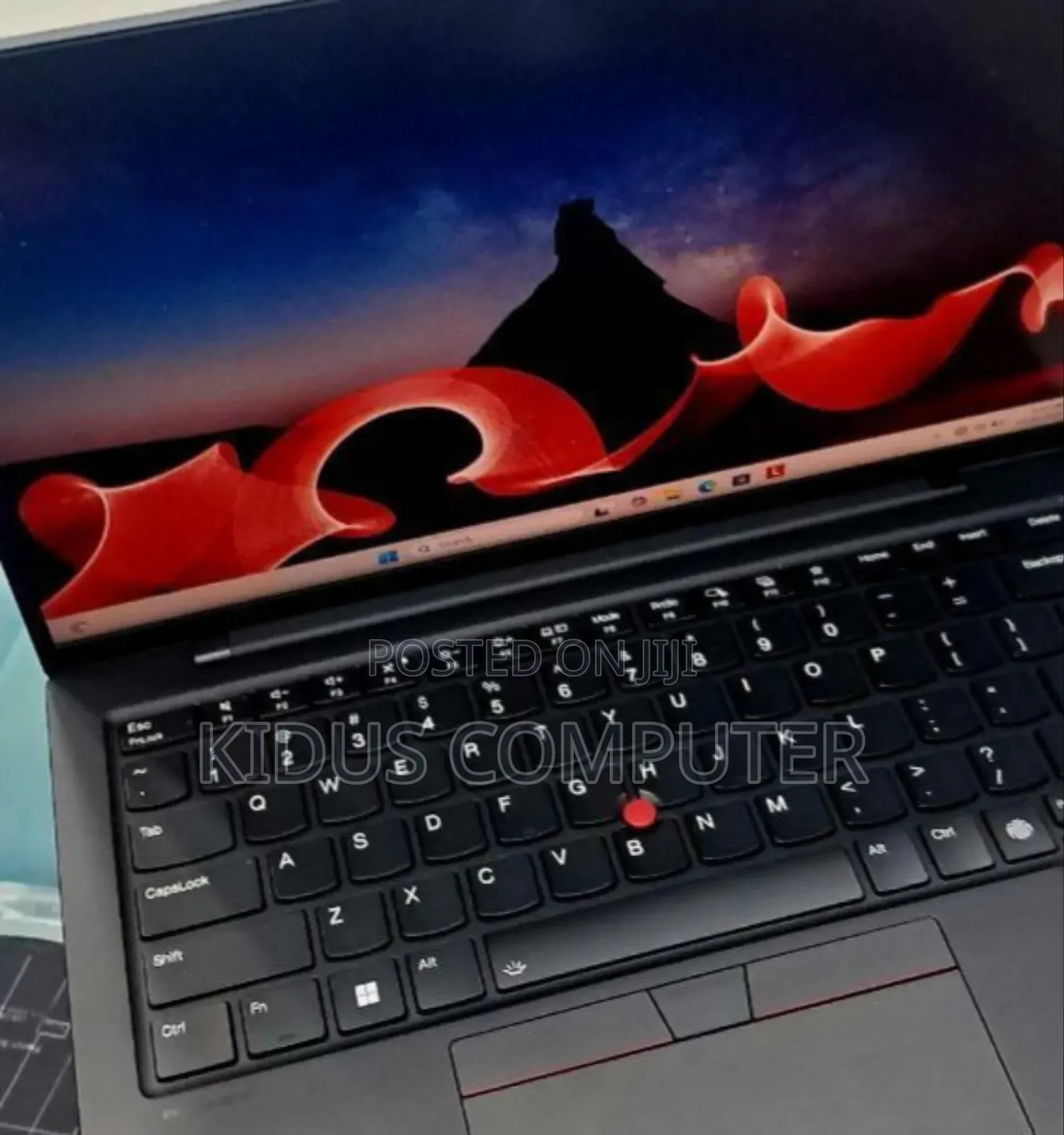 New Laptop Lenovo ThinkPad X1 Carbon 16GB Intel Core Ultra 7 SSD 512GB