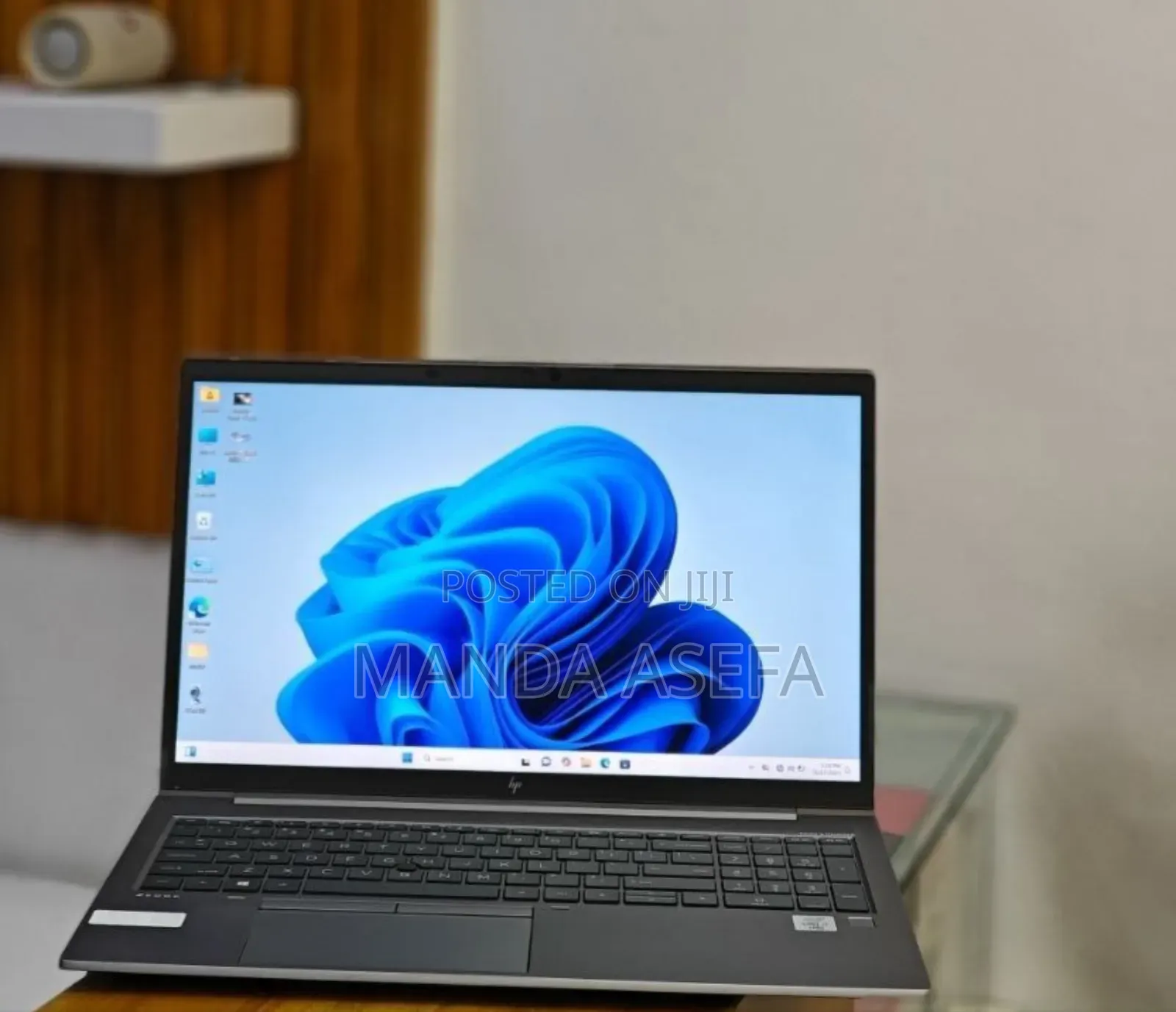 New Laptop HP ZBook Firefly 15 G7 16GB Intel Core I7 SSD 512GB