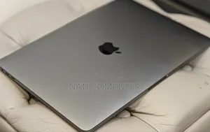 New Laptop Apple MacBook Pro 2019 16GB Intel Core I7 SSD 1T