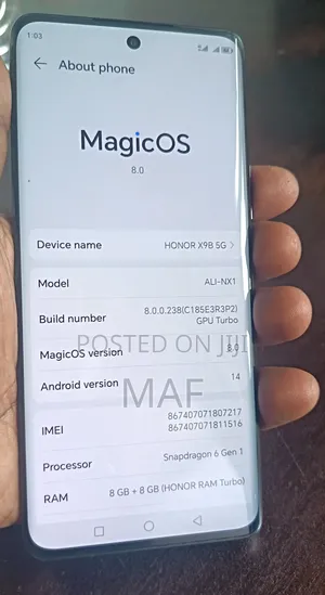 Photo - Honor Magic6 256 GB Black