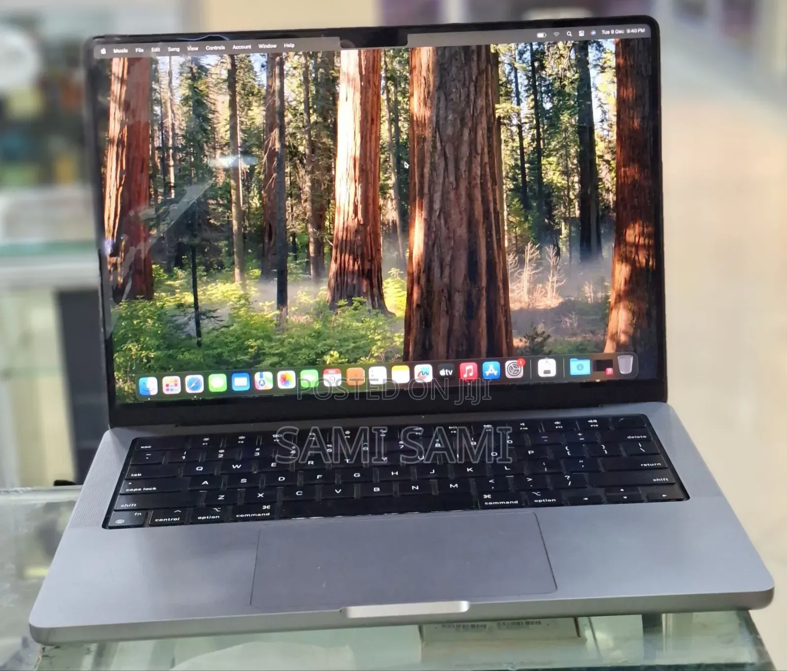 New Laptop Apple MacBook Pro M1 32GB Apple M1 Pro SSD 512GB