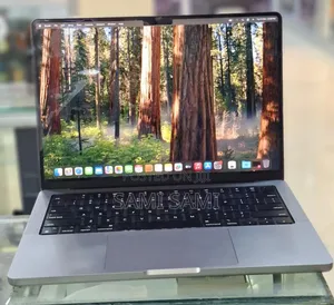 New Laptop Apple MacBook Pro M1 32GB Apple M1 Pro SSD 512GB