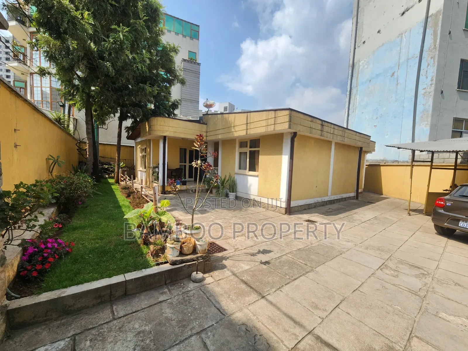 Furnished 2bdrm Villa in Bole for rent