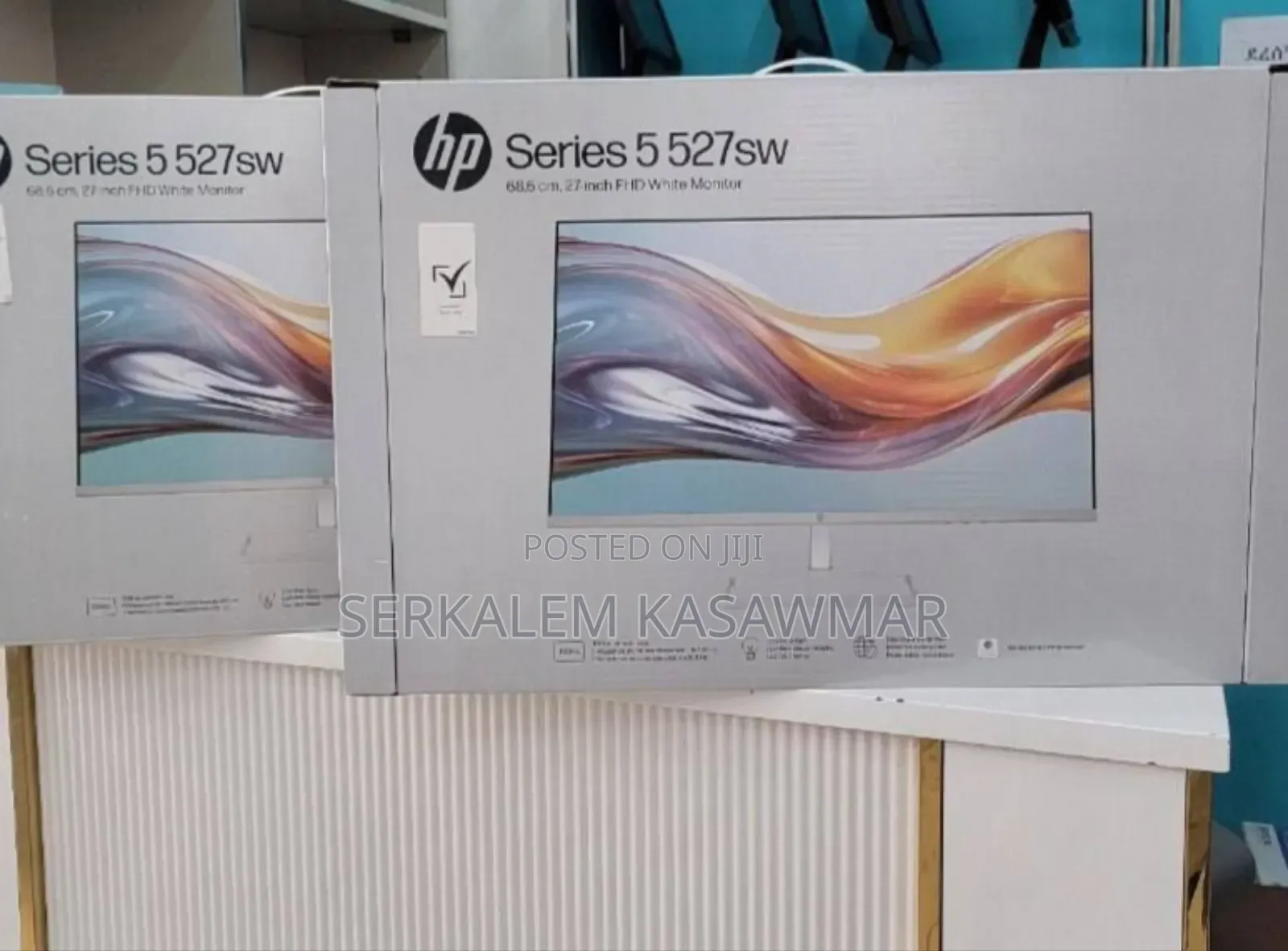 1brand New White Monito