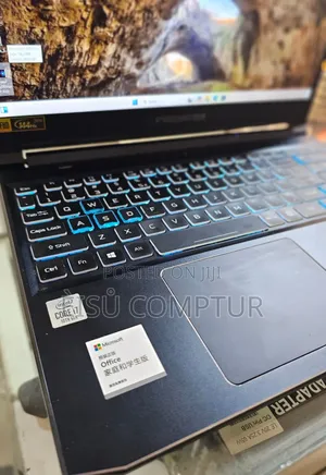 Photo - New Laptop Acer Predator Helios 300 16GB Intel Core I7 SSD 512GB