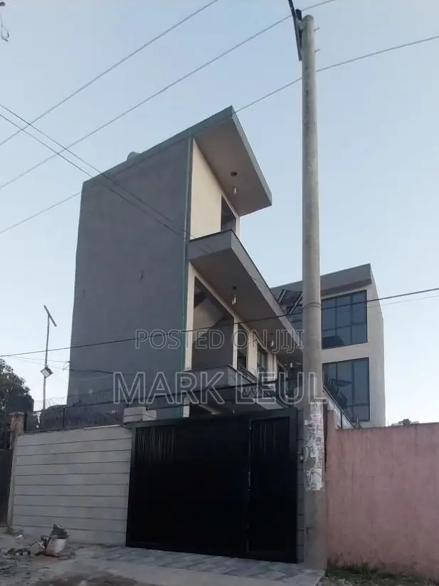 Furnished 6bdrm Apartment in Private, Kolfe Keranio for sale