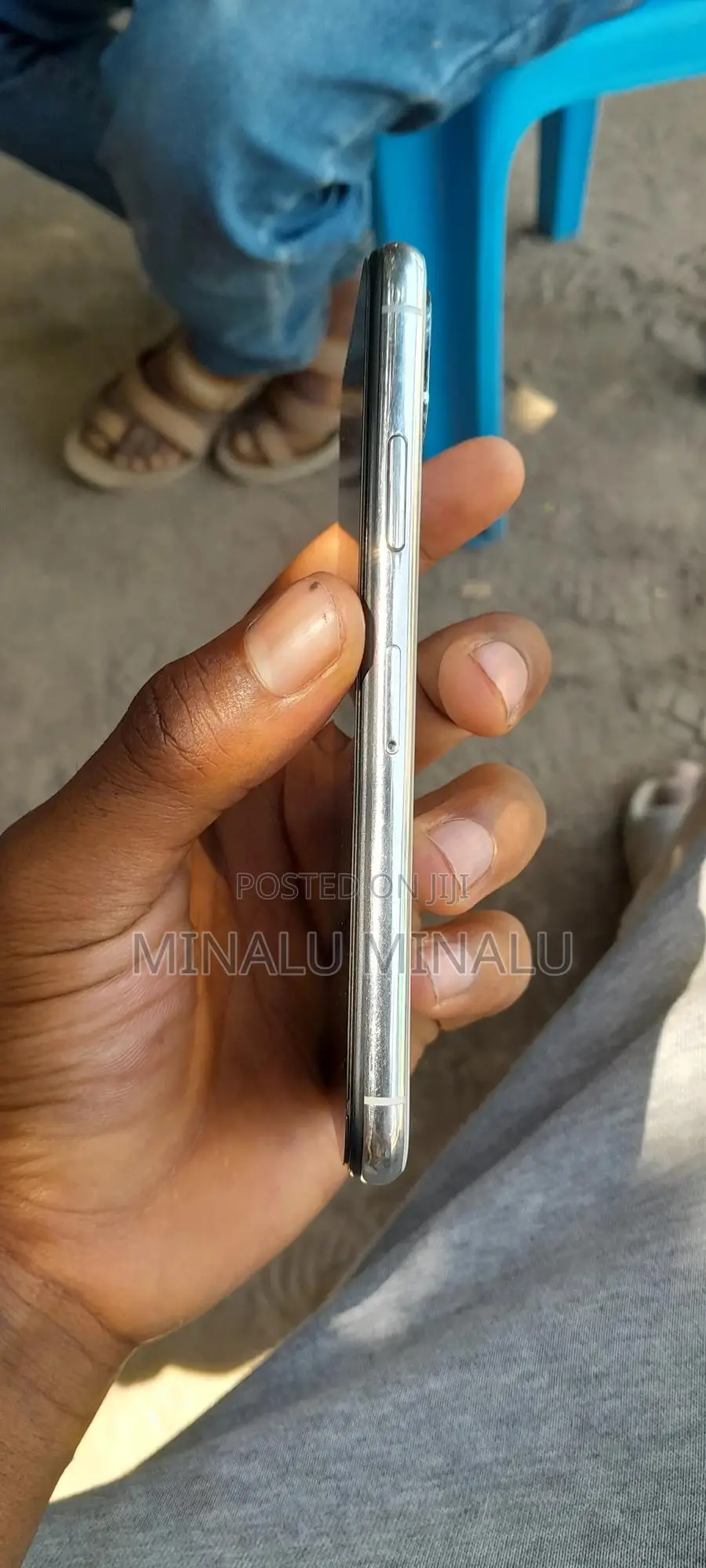 Apple iPhone X 64 GB White