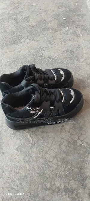 አሪፍ ጫማ በአፍሪ ዋጋ ገዢ ብቻ ይደውልልን