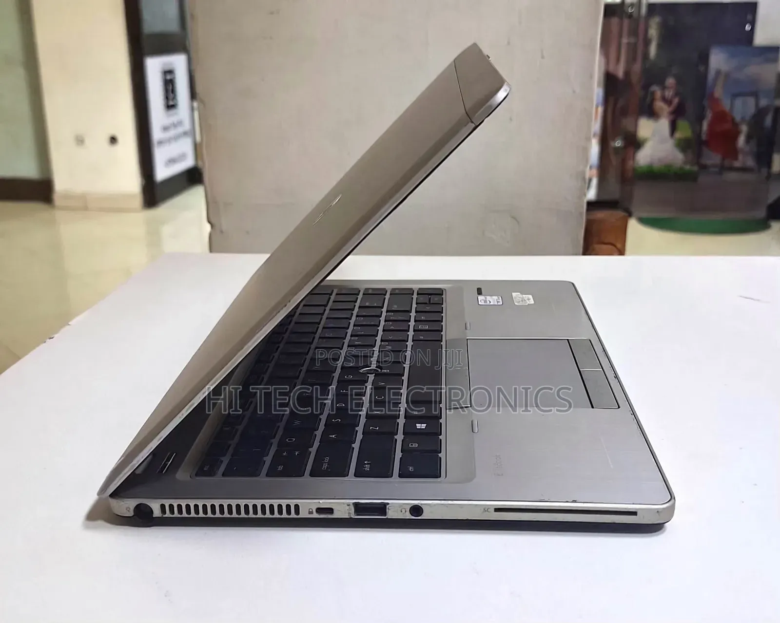 New Laptop HP EliteBook Folio 8GB Intel Core I5 SSD 128GB