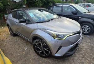 Photo - Toyota C-HR 2017 Silver