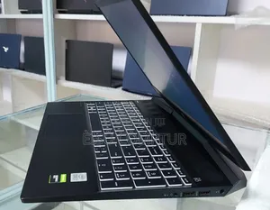 New Laptop HP Pavilion Gaming 15 2019 16GB Intel Core I7 SSD 512GB