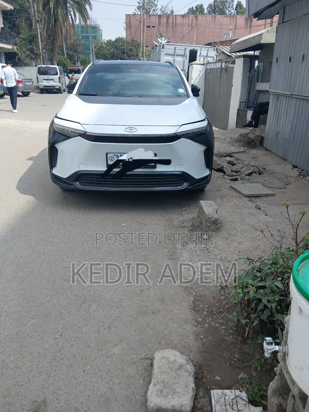 Toyota bZ4X 2023 White