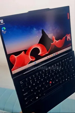 New Laptop Lenovo ThinkPad X1 Carbon 32GB Intel Core Ultra 7 SSD 512GB