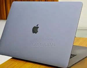 New Laptop Apple MacBook Pro 2019 16GB Intel Core I7 SSD 512GB