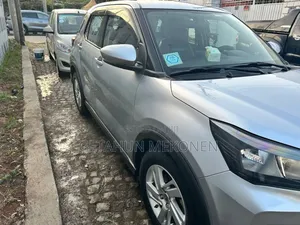 Photo - Toyota Raize 2022 Silver