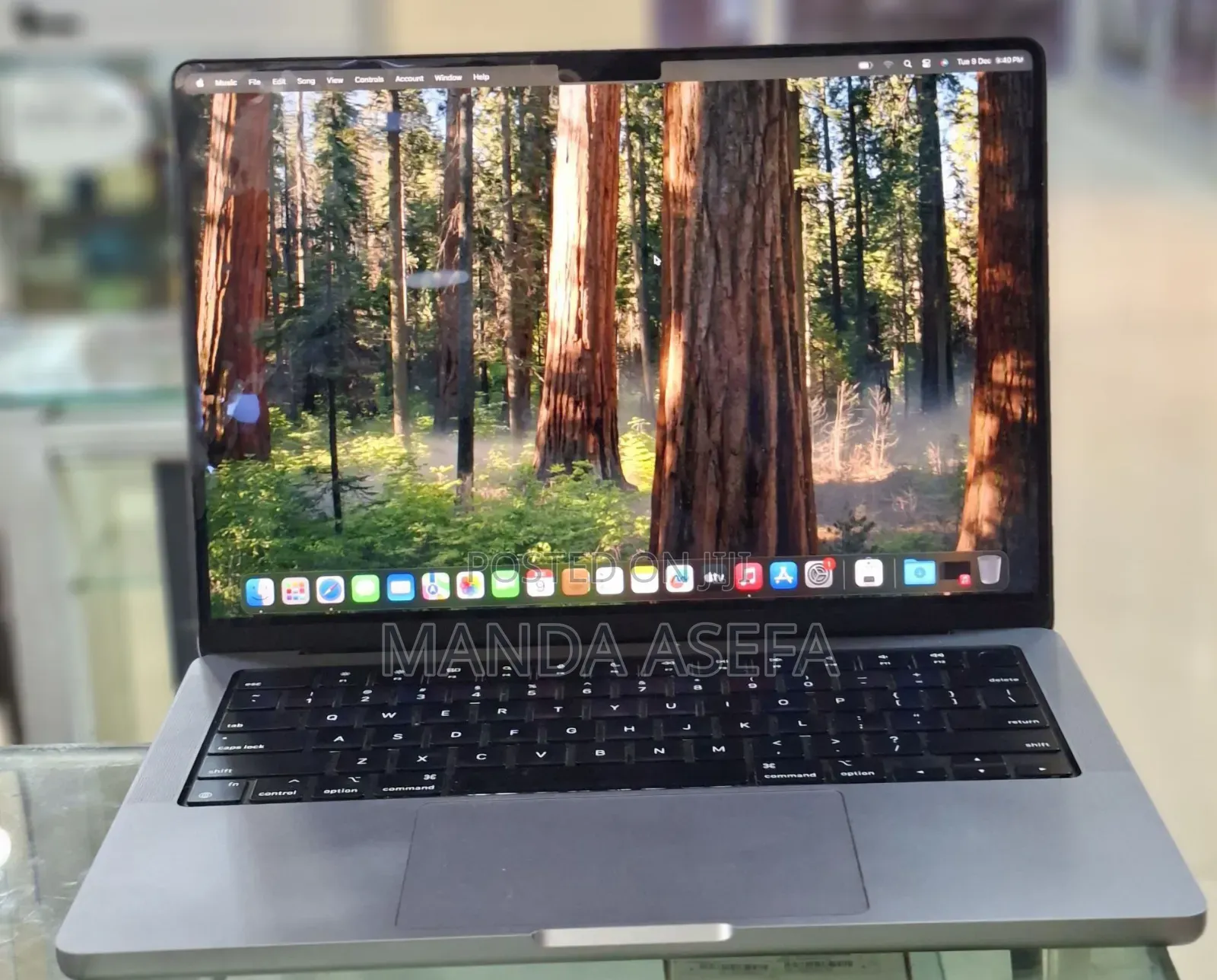 New Laptop Apple MacBook Pro M1 32GB Apple M1 Pro SSD 512GB