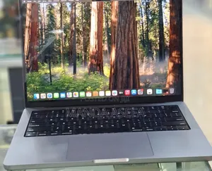 New Laptop Apple MacBook Pro M1 32GB Apple M1 Pro SSD 512GB