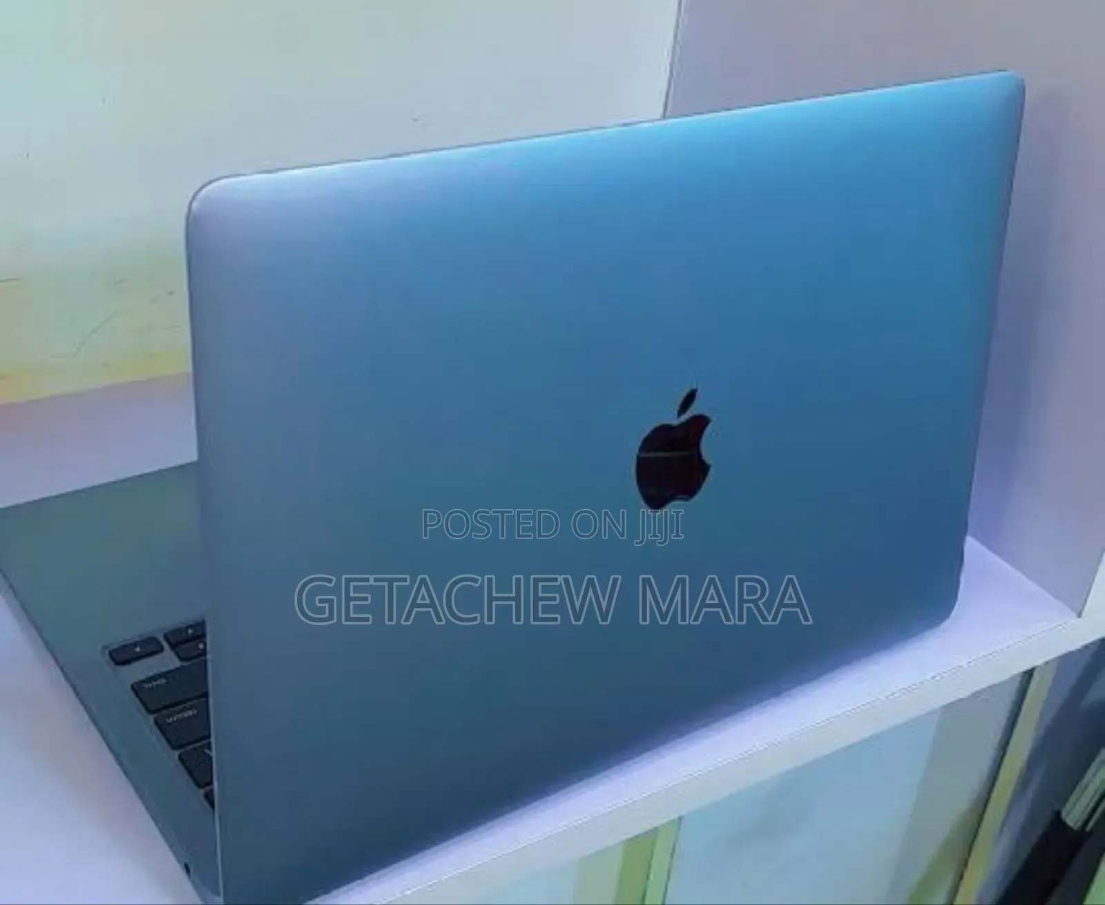 New Laptop Apple MacBook Air 2020 M1 8GB Intel Core I7 SSD 256GB