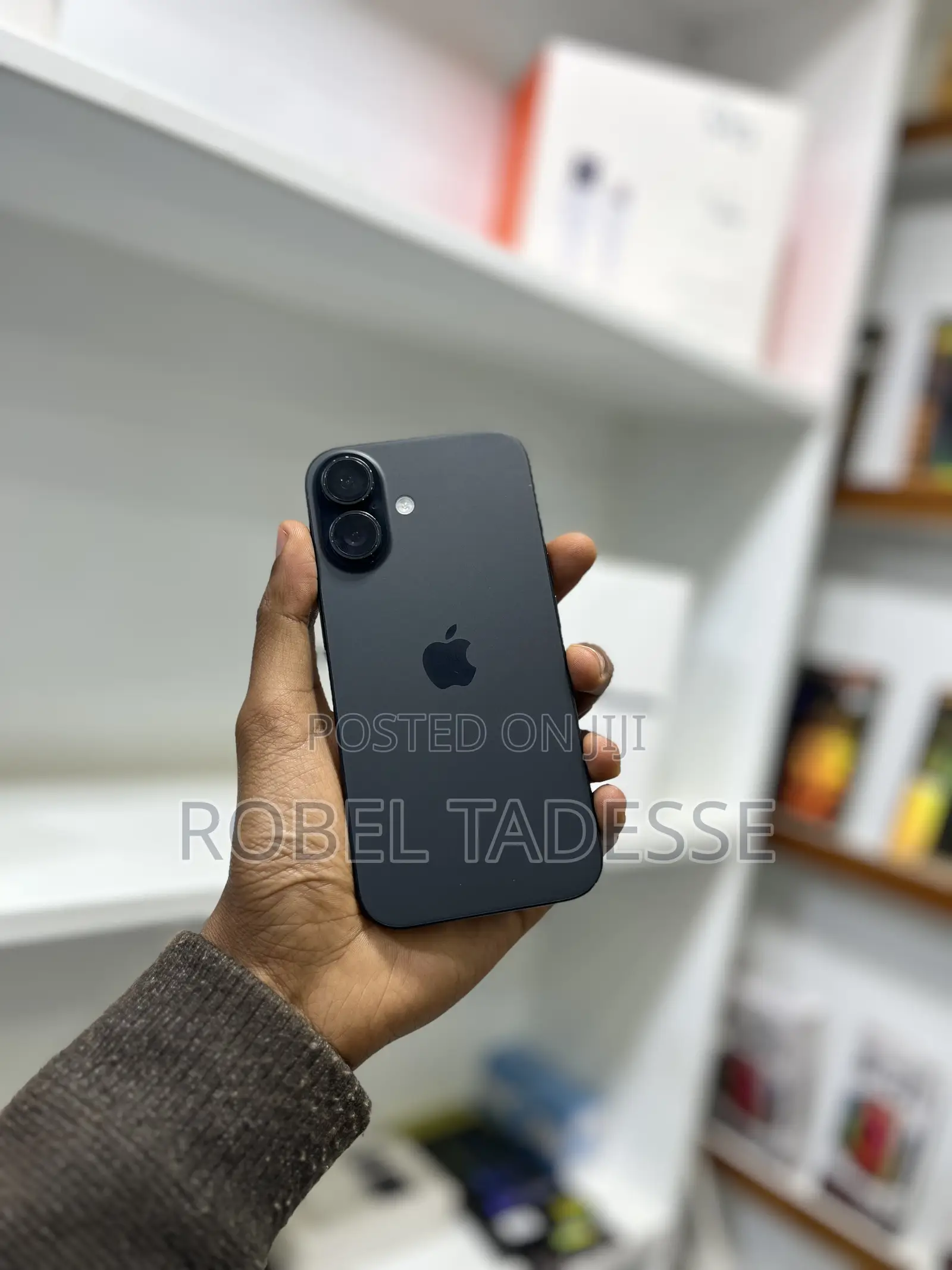New Apple iPhone 16 256 GB Black
