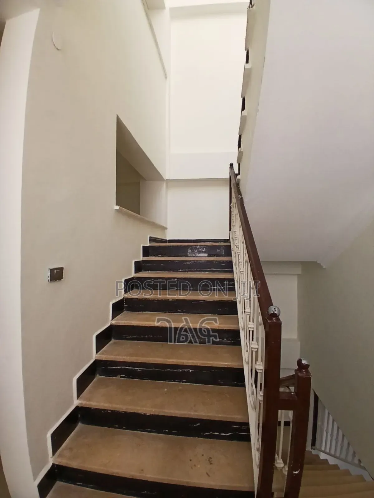 6bdrm House in የሚሸጥ 225 ካሬ G+2 ቤት, Bole for sale