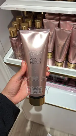 Velvet Petals Victoria Secret Christmas  Sale !!