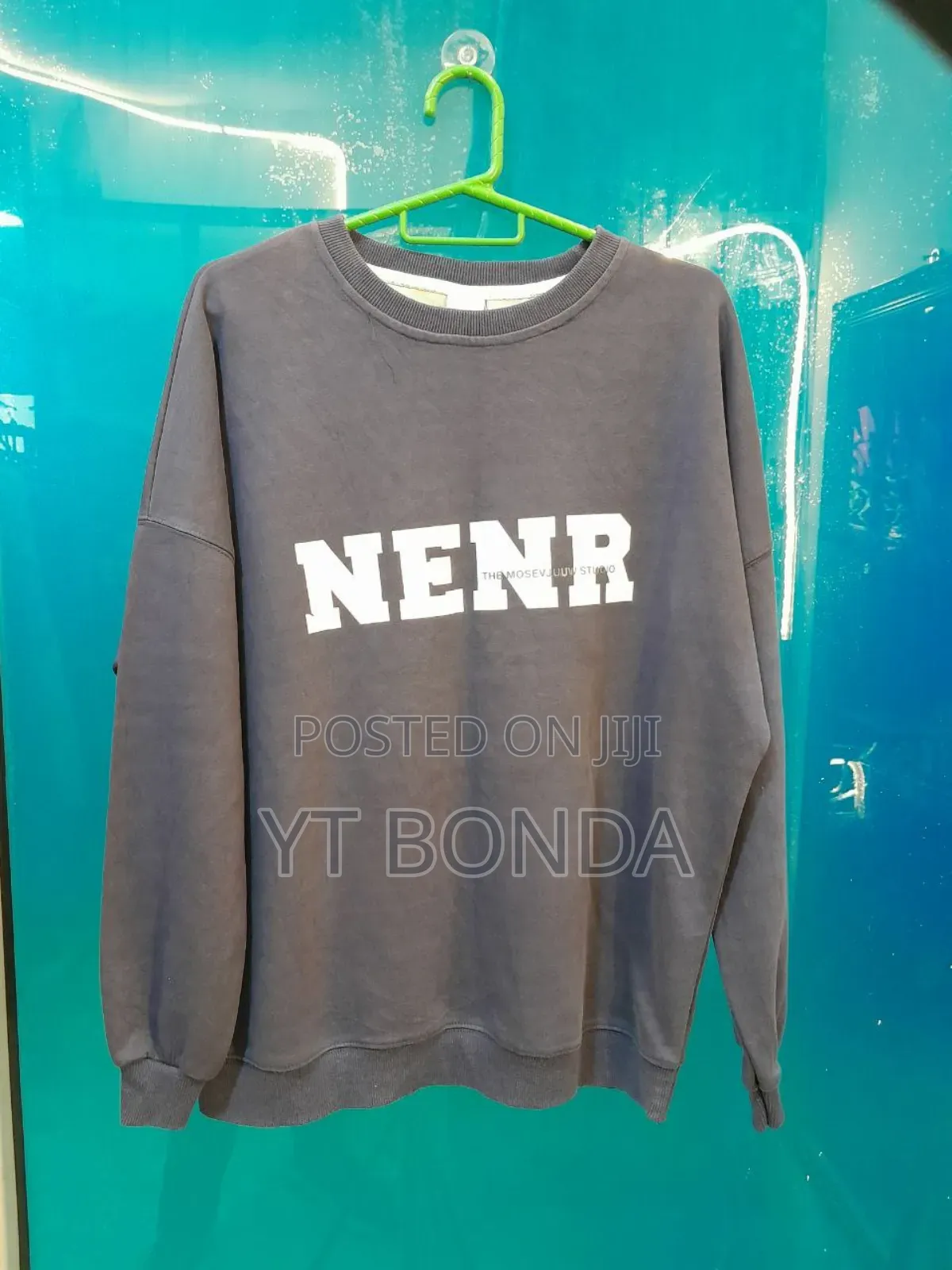 Thrift Sweater/ ቦንዳ ሹራብ